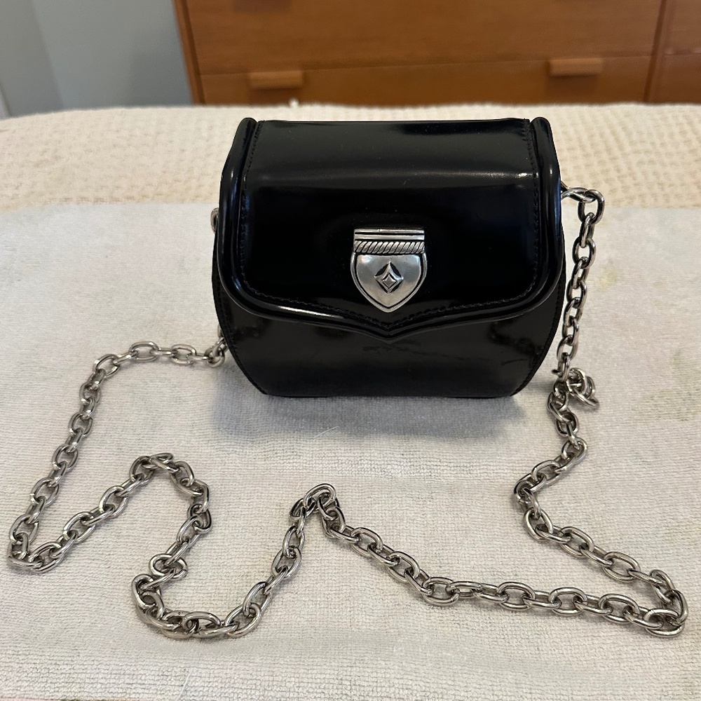 Vintage 1993 Vincenza Inc. Patent Leather Crossbody – Silver Shield Clasp